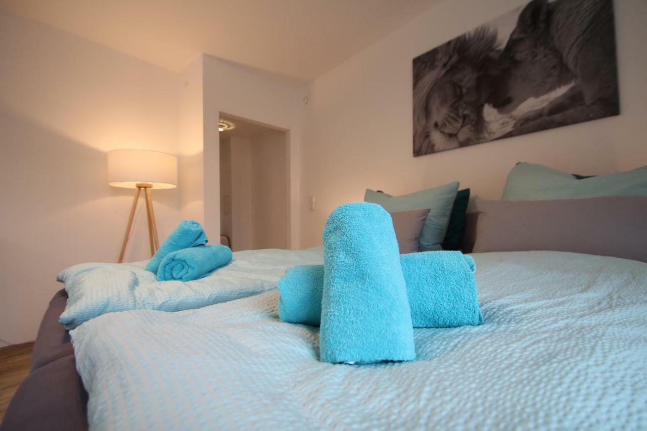 Moderne, Helle 1 Zimmer-Wohnung In Citylage Bad Urach Dış mekan fotoğraf